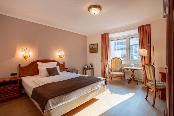 Zimmer 42 | Villa Westend Hotel an der Messe | Frankfurts Geheimtipp · Reisende · Urlauber